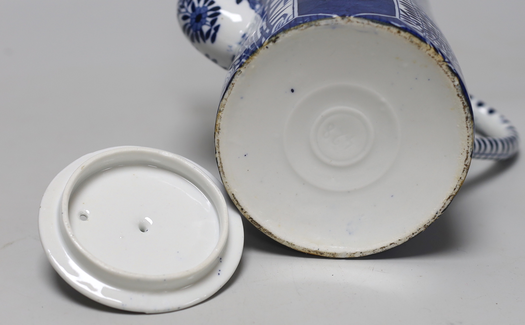 A Chinese style blue and white chocolate pot, 21cm